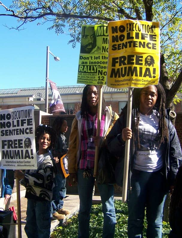 Mumia-rally-Philly-supporters-with-signs-110910-by-Diane-Bukowski, Mumia must live and be free! End the racist death penalty!, News & Views 