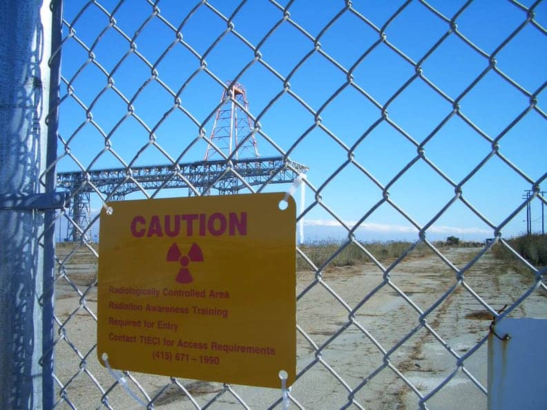 Hunters-Point-Shipyard-Radiologically-Controlled-Area-sign1, Emails show regulators conspiring with Lennar to cover up Shipyard development danger, Local News & Views 