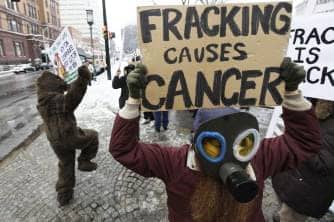 fracking-protest-by-AP, Fracking crackdown, News & Views 