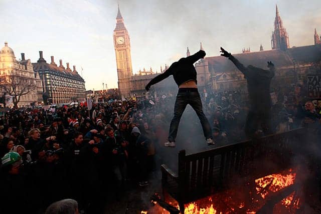 riot-london, When is a riot a rebellion?, World News & Views 