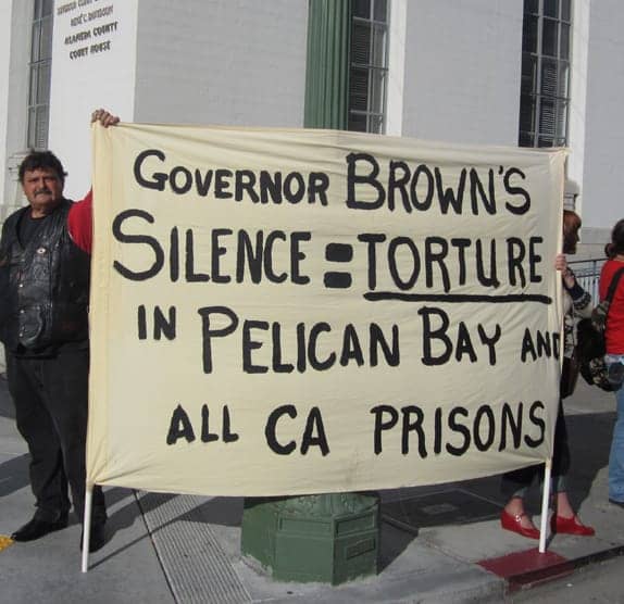 Hunger-strike-solidarity-vigil-%E2%80%98Gov-Brown%E2%80%99s-silence-torture%E2%80%99-at-Alameda-Courthouse-081111-by-United-for-Drug-Policy-Reform-web, Hunger strike Round 2, Day 3: 6,000 on strike, threats from CDCR, Abolition Now! 