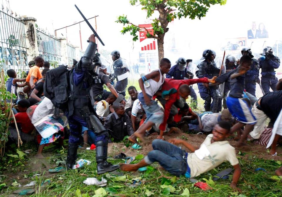 Congo-police-club-Tshisikedi-supporters-Kinshasa-112711-by-Reuters, Congo deserves a leader who cares about the Congolese people, World News & Views 