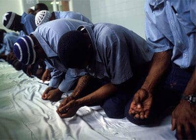 Muslim_prisoners_at_prayer, After Georgia prison riot, Muslim leader punished for group prayer, Abolition Now! 