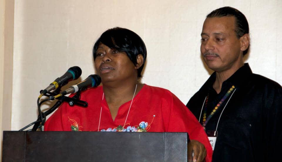 Dionne_Carey_Smith-Downs_parents_of_James_Earl_Rivera_murdered_by_Stockton_police_072210_by_Socialist_Worker, When will James Earl Rivera Jr. get justice?, News & Views 