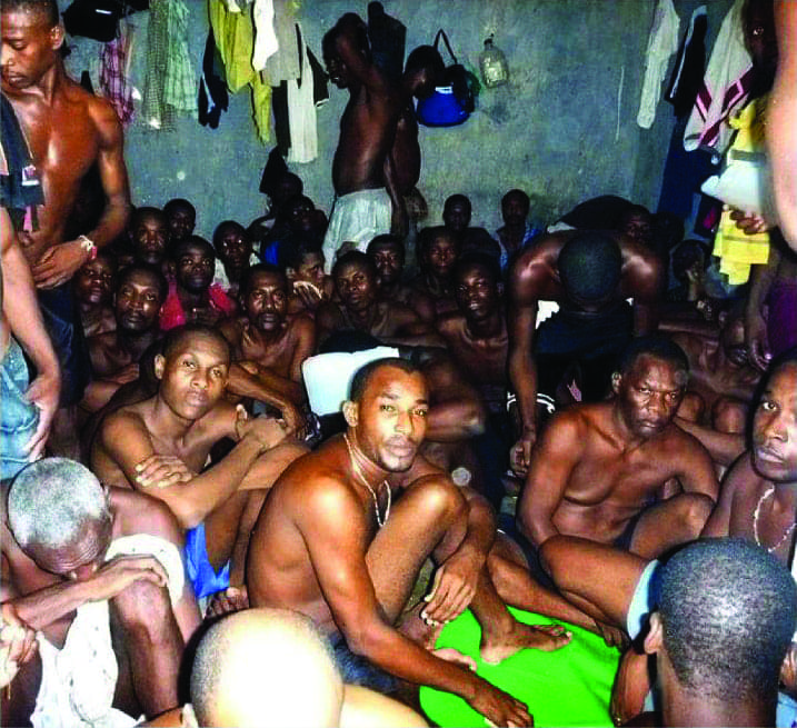 Haitian-prisoners-2012, Haiti: They don’t have bread? Give ‘em carnival, World News & Views 
