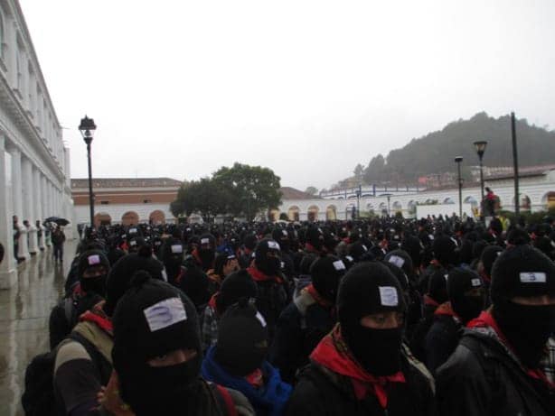 Zapatistas-march-in-San-Cristobal-Chiapas-in-rain-122112-by-EZLN-News, Reflections and dialogue with the Global South, World News & Views 