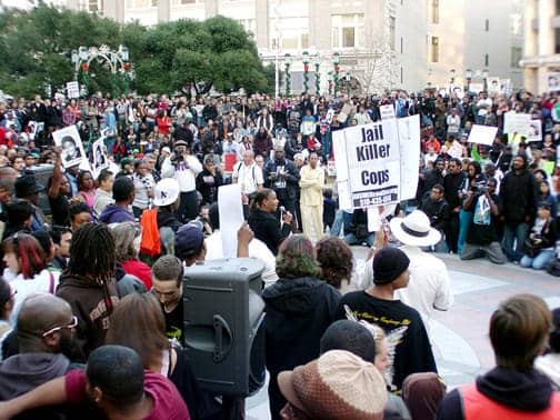 Oscar-Grant-City-Hall-rally-Desley-Brooks-demands-DA-Orloff-resign-011409-by-Dave-Id-IndyBay, City auditor spanks Black council members for trying to bring jobs to Oakland, Local News & Views 