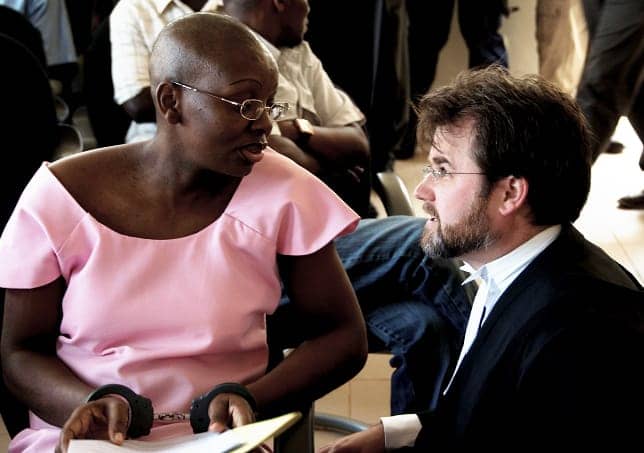 Victoire-Ingabire-British-atty-Iain-Edwards-confer-in-court, Rwandan police beat and arrest Victoire Ingabire’s supporters outside Rwanda’s Supreme Court, World News & Views 