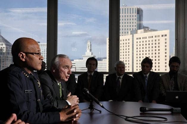 OPD-Chief-Howard-Jordan-consultant-William-Bratton-press-conf-030613-by-Avila-Gonzalez-SF-Chron, ‘Super-cop’ William Bratton and top brass shake-up at OPD, Local News & Views 