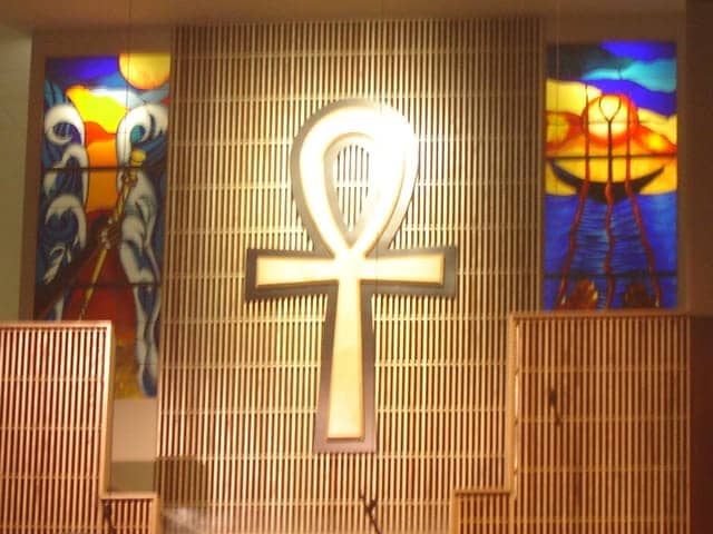 Friendship-West-Baptist-Church-sanctuary-dominated-by-ankh-ancient-cross, Rev. Dr. Frederick Douglas Haynes III: No. 1 for me is economic equality, News & Views 