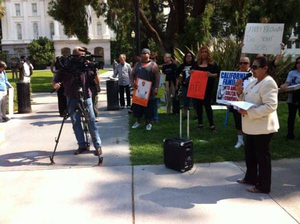 Hunger-strike-rally-Sacramento-Dolores-Canales-families-deliver-70000-petitions-to-Gov.-Brown-073013, Hunger strikers, supporters vow to continue fight as mediators conclude meeting with CDCR secretary, Abolition Now! 