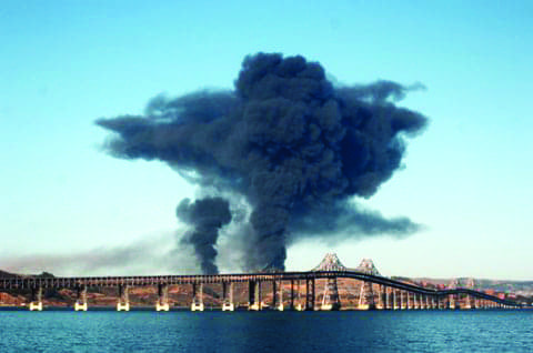 Chevron-Richmond-refinery-fire-bridge-in-foreground-080612-by-Harrison-Chastang, ‘Team Richmond’ will continue decade of progress, Local News & Views 