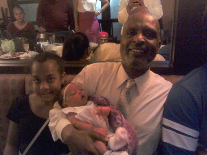 Rev.-Dr.-James-McCray-grandchildren-Easter-Sunday-at-Gussies-Restaurant-Fillmore-042014-by-Rochelle-Metcalfe-web, Third Street Stroll ..., Culture Currents 