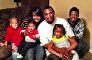 Daryle-Washington-with-his-five-children-300x196, Noose hung on Recology worker’s job, Local News & Views 