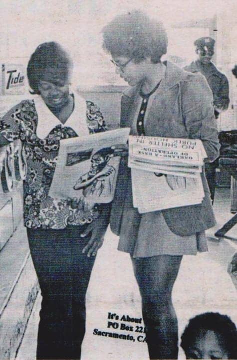 Black-Panther-newspaper-Panther-sister-sell-papers-in-laundromat-cy-Its-About-Time-web, Remembering the Black Panther Party newspaper, April 25, 1967- September 1980, Culture Currents 
