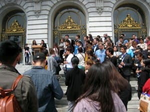 Immigrants-honor-Kate-Steinle-City-Hall-steps-071415-by-Carl-Finamore-300x225, After pier shooting, San Francisco immigrants mourn and organize, Local News & Views 