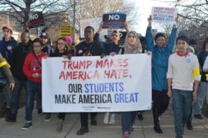 Chicago-students-march-to-shut-down-Trump-rally-031116-by-Chris-Geovanis-300x200, How students in Chicago organized to shut down Trump, News & Views 