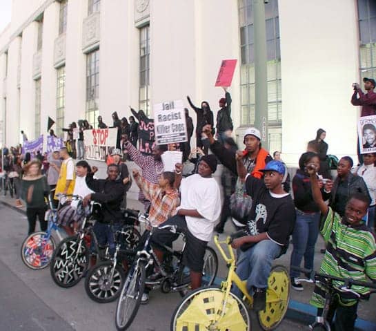 oakland-rebellion-scraper-bike-kids-at-courthouse-011409-by-dave-id-indybay, A badge is not a license to murder: Make sure the murderer Mehserle is charged with murder, Local News & Views 