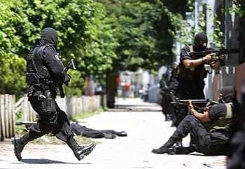 San-Salvador-cops-attack-HS-bus-fare-protest-070507-by-AFP-Getty, From U.S. to El Salvador, ‘gangs’ and the ‘global war on terror’, World News & Views 