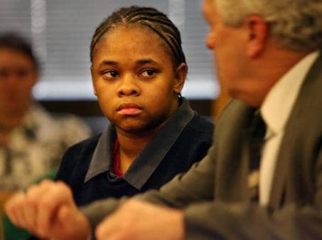 Lesleye-Holliman-17-learns-shell-be-tried-as-adult-for-killing-15yo-010707-by-Gus-Chan-Cleveland-Plain-Dealer, I believe trying children as adults is unconstitutional, Abolition Now! 