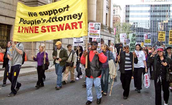 Ralph-Poynter-leads-march-rally-for-Lynne-Stewart-on-her-71st-bday-outside-her-NYC-prison-100810-by-John-Catalinotto-WW, Imprisoned human rights attorney Lynne Stewart denied cancer treatment, Abolition Now! 
