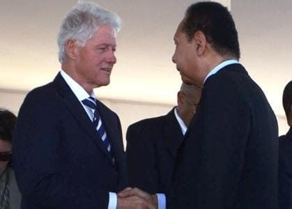 UN-Special-Envoy-Bill-Clinton-greets-legitimizes-Jean-Claude-Duvalier-at-Titanyen-earthquake-commemoration-ceremony-011, UPDATE: Haitians protect Aristide from attack on Lavalas, World News & Views 