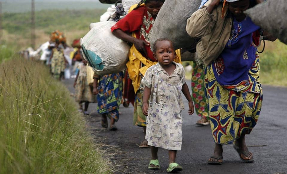 Congolese-flee-Sake-near-Goma-100000-displaced-1112-by-Jerome-Delay-web, Syria, Congo and the ‘Responsibility to Protect’: the US double standard, World News & Views 