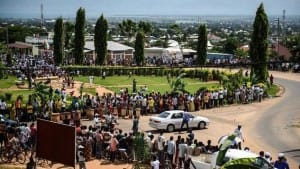 Burundians-celebrate-Pres.-Nkurunziza’s-return-after-failed-coup-0515-by-AFP-300x169, Burundi’s tense northern border with Rwanda, World News & Views 
