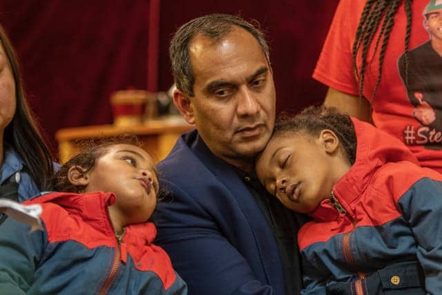 Stephon-Clark’s-children’s-mother’s-father-Raj-Manni-holds-the-two-boys-during-DA-press-conf-030219-by-Russell-Stiger-CBM, Stephon Clark’s family: A ‘shameful legacy’ of cops killing Black men and getting off, News & Views 