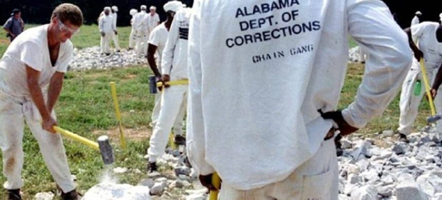 Alabama-prisoners-crush-limestone-rocks-with-sledgehammers-Limestone-Correctional-Facility-by-Reuters-1, Alabama hunger striker Kenneth Traywick issues demands and is force fed, Behind Enemy Lines 