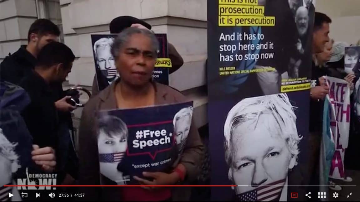 Assange-protest, Julian Assange and press freedom: Following up on a Berkeley forum, World News & Views 