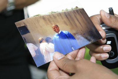 Kevin-Wicks-killed-by-Inglewood-PD-Brian-Ragan-072108-photo-held-by-relative-by-Gary-McCarthy-LA-Wave, Outrage as Inglewood police officer murders another Black man, Archives 1976-2008 News & Views 