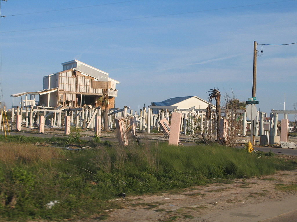 destroyed_condos_from_Katrina, Katrina housing crisis still hinders recovery, report says, Archives 1976-2008 News & Views 
