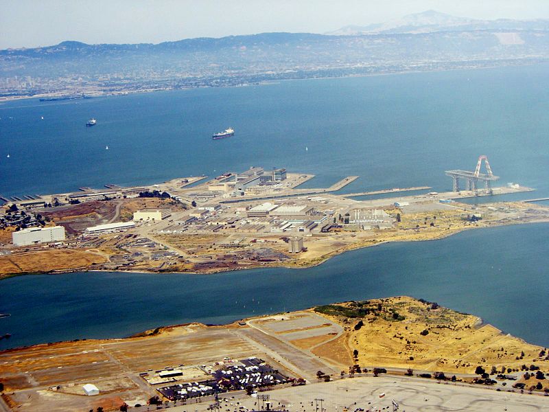 800px-Hunters_Point_California_aerial_2006, Federal court shuts down major Hunters Point Shipyard polluter, Archives 1976-2008 Local News & Views 