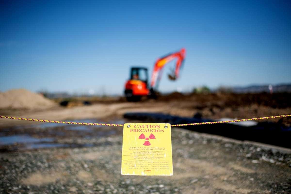 Treasure-Island-radiation-testing-preparations-near-Waste-Water-Treatment-Plant-021919-by-Noah-Berger-Special-to-SF-Chron, Treasure Island Superfund denial based on misinformation, Local News & Views 