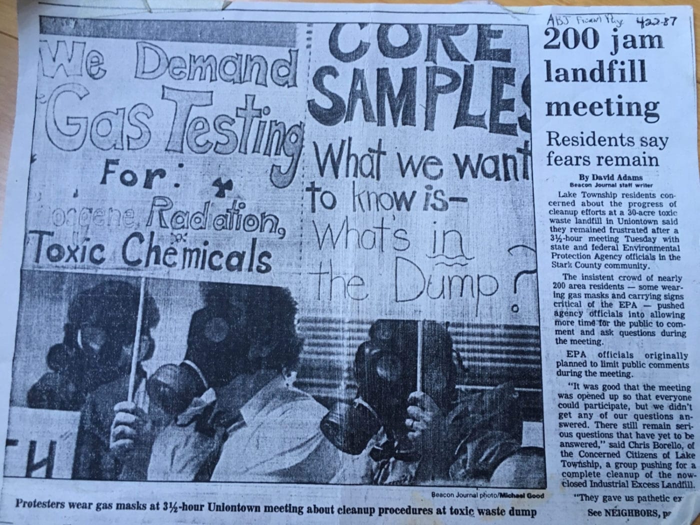 Gas-masked-protesters-against-Industrial-Excess-Landfill-in-Akron-Beacon-Journal-1987-story-1400x1050, 2020 hindsight brings corrupted radiation testing into focus at the EPA – Part 1, News & Views 