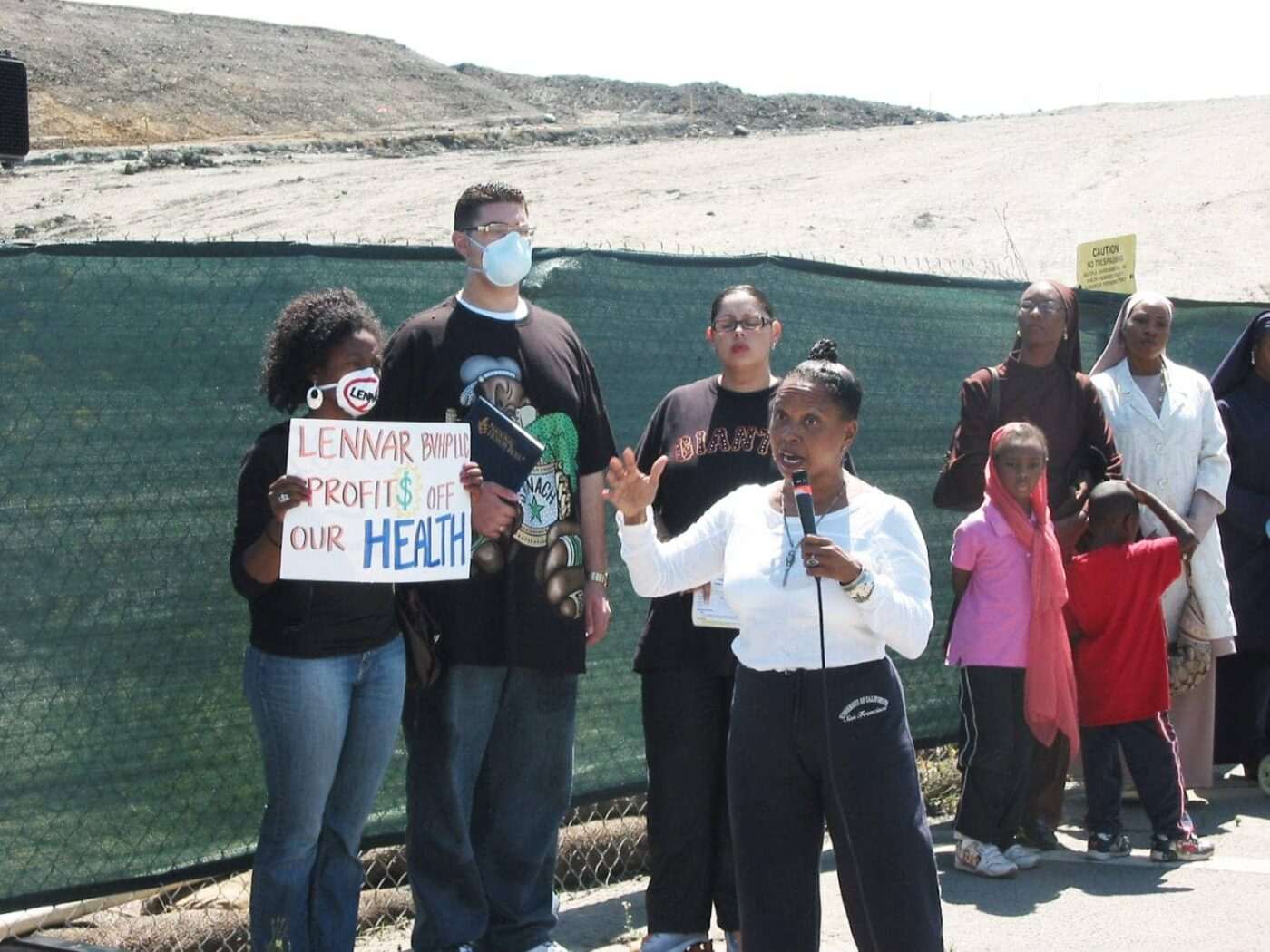 Hunters-Point-Shipyard-Ahimsa-speaks-at-env-justice-rally-w-Alicia-Schwartz-Garza-POWER-Muhammad-University-alongside-Lennars-moonscape-082507-by-Chris-Brizzard-1400x1050, Renewed call for shipyard excavation moratorium – the legal legacy of harm to the Hunters Point community, Local News & Views 