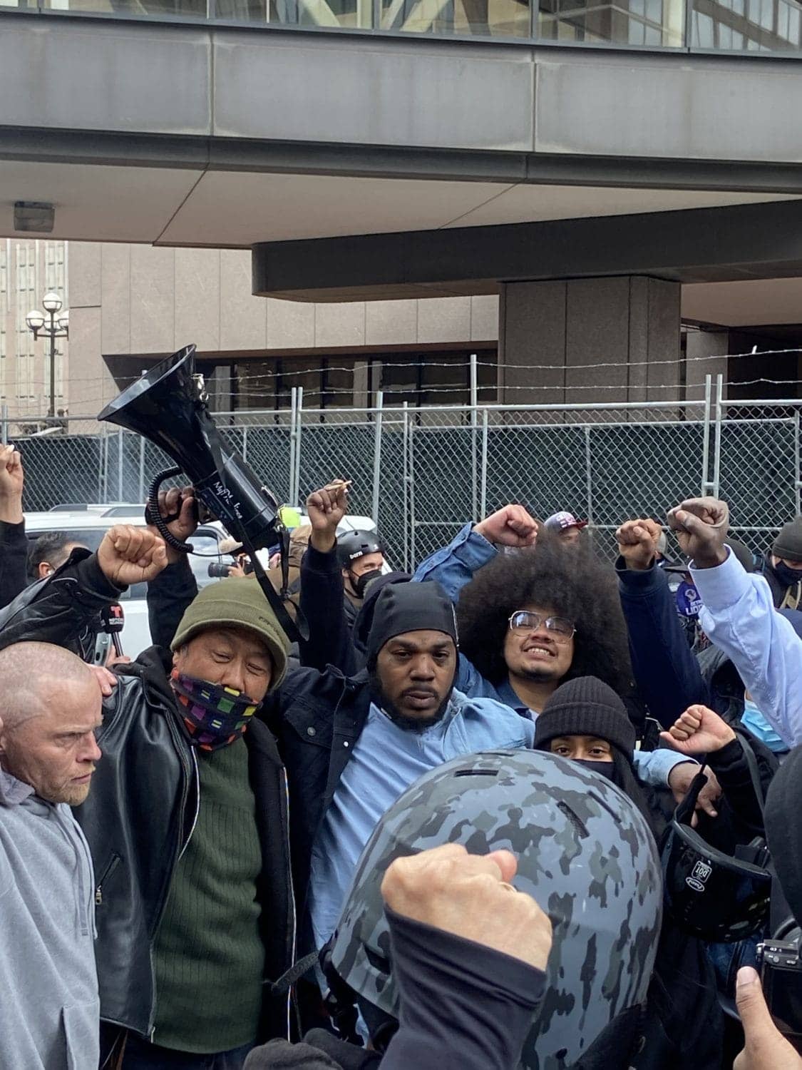 Hanson-Lee-in-Minneapolis-crowd-outside-courthouse-exult-after-Derek-Chauvin-verdict-042021-by-Joan-Stratis, Derek Chauvin: This verdict is not about ‘justice’ or ‘accountability’, News & Views 