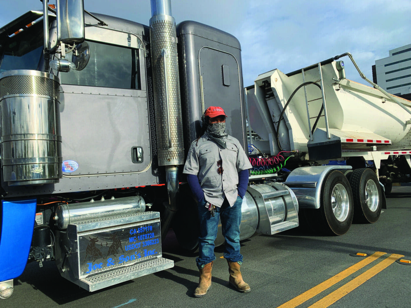 Walter-Joe-and-Sons-trucking-UCSF-job-site-shutdown-043021-by-Griffin-1400x1050, Black truckers shut down multi-million-dollar UCSF job site for 4.5 hours, Local News & Views 