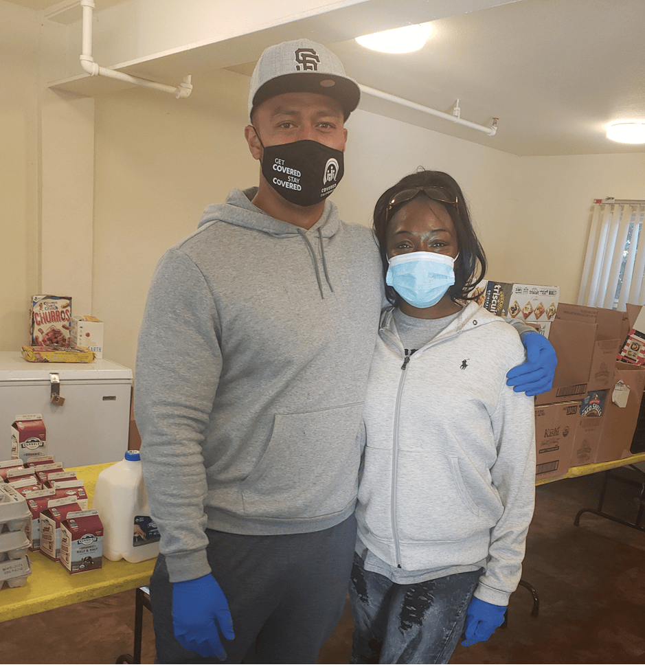 Oakdale-Community-Food-Bank-two-frequent-volunteers, Struggling for multicultural unity in Bayview Hunters Point, Local News & Views 