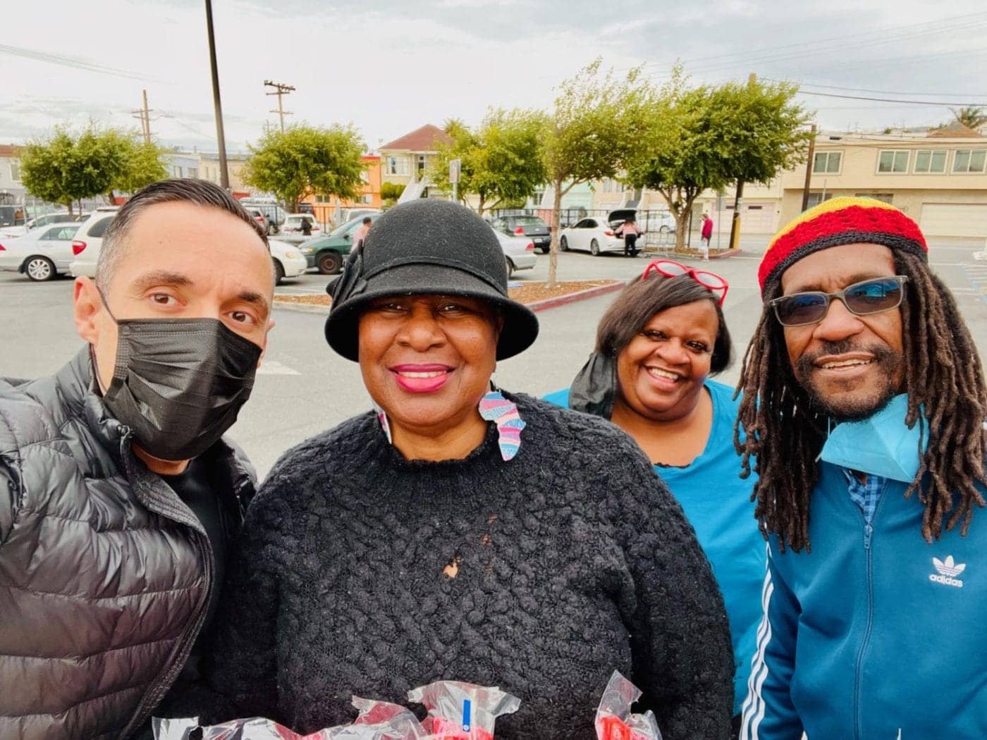 WDBC-Outreach-110621-Phelicia-members-1400x1050, Wealth and Disparities in the Black Community has launched a second holiday season of critical aid to the Bayview, San Francisco, Local News & Views 