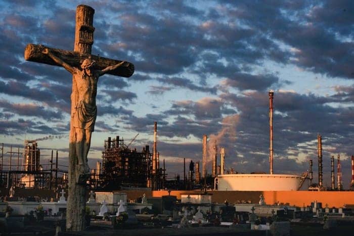 Union-Carbide-Corp.-plant-a-top-emitter-regionally-in-front-of-Holy-Rosary-Cemetery-in-Texas, Cancer Alley at the Hunters Point Shipyard, News & Views 
