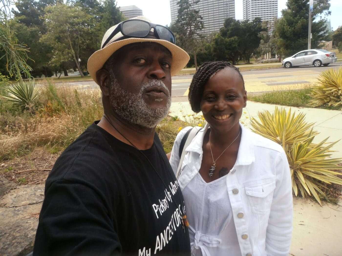 Queen-Jah-nine-with-Baba-Jahahara-at-Lake-Merritt-by-Jahahara-0822-1400x1050, Demand merciful, compassionate release for Dr. Mutulu Shakur now! And for all our wrongfully-encaged political leaders!, Abolition Now! News & Views 