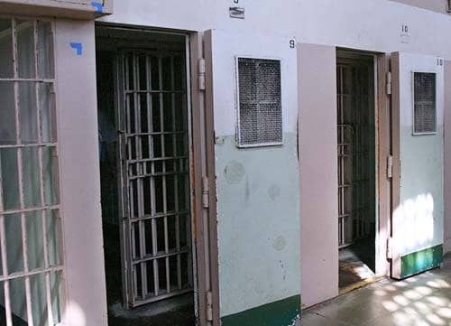 Alcatraz-solitary-confinement-cells-the-hole-c-2006-Betty-Malloy, Death Row: Then and now, Abolition Now! News & Views 