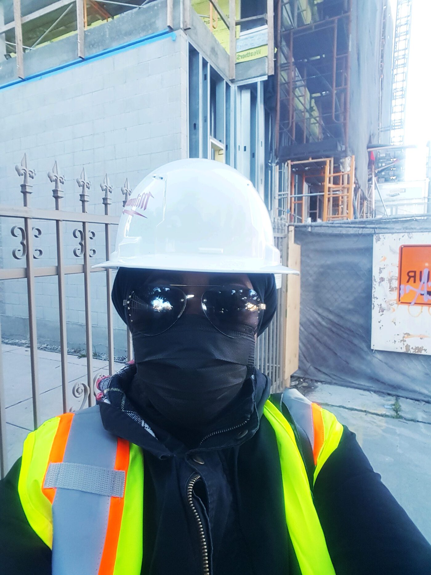 Bendu-Griffin-Washington-in-safety-gear-on-construction-site-1-1400x1867, Trade unions segregate construction in Oakland, World News & Views 