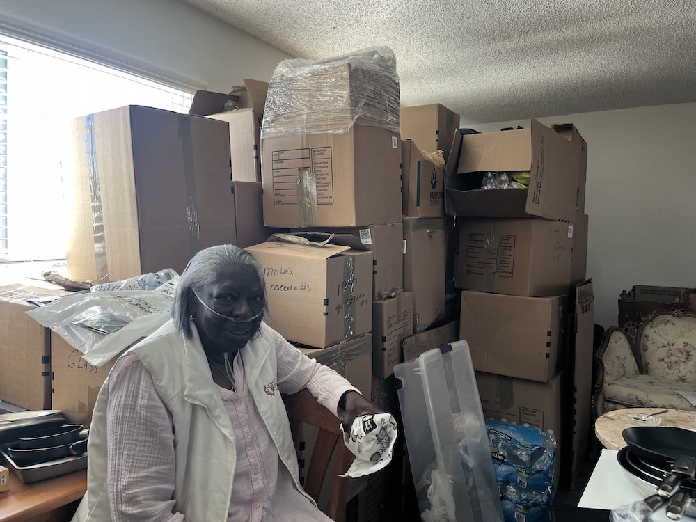 leela-molex-2, Missing windows, broken locks: Hunters Point residents come home after renovations, Featured Local News & Views 