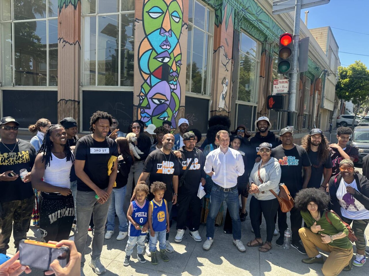 walk-the-block-participants-at-3rd-quesada-mayor-lurie-kamel-bell-stunnan92-uncle-dmien-c-notes-theo-ellington-kids-053025-by-kevin-epps, Walk the Block: Bayview Edition brings community, culture and celebration to Third Street, Event 
