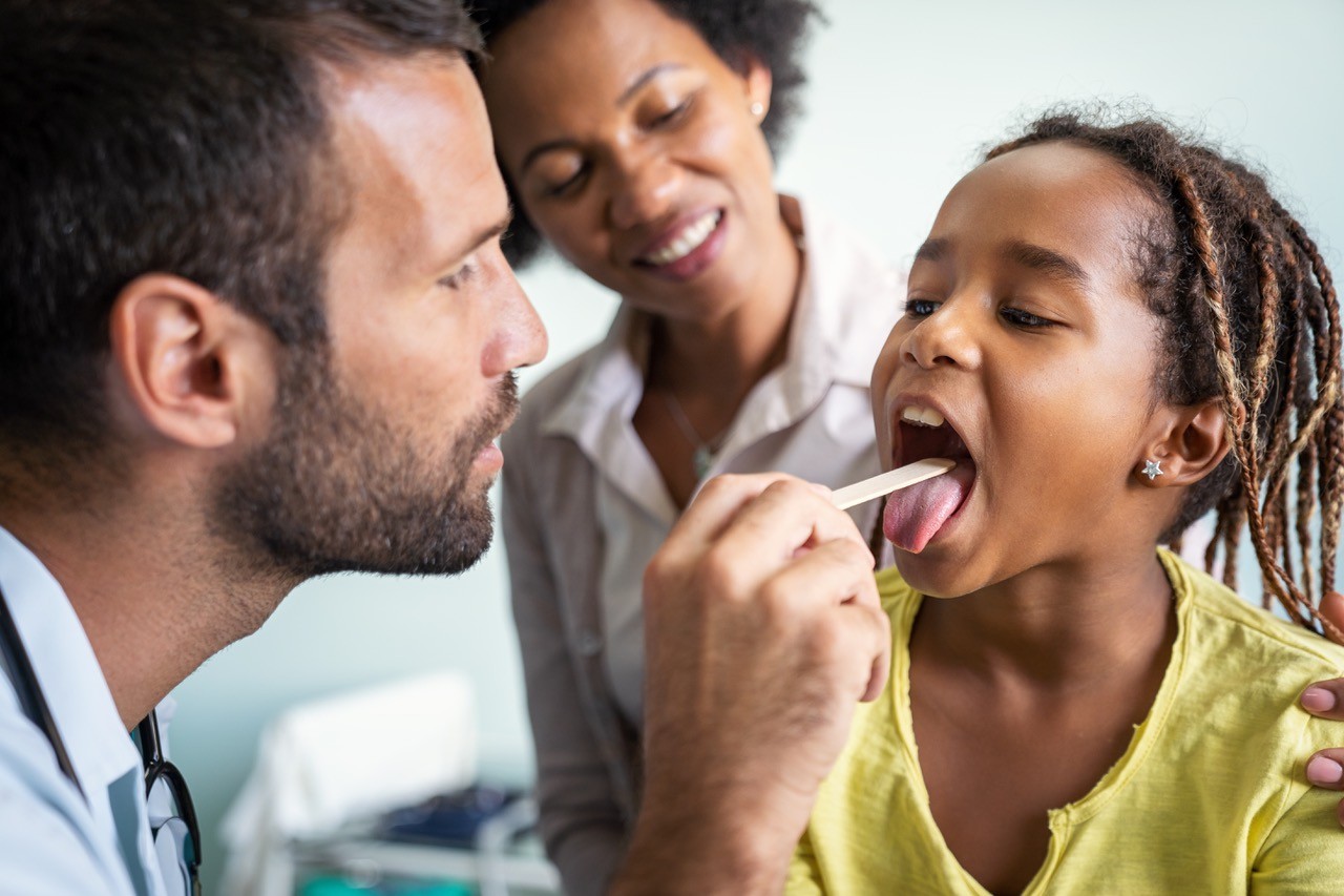 doctor-examines-a-child-photo-courtesy-of-california-black-media, Medi-Cal for Kids & Teens: Free Health Coverage for a Strong Start, News & Views doctor-examines-a-child-photo-courtesy-of-california-black-media, Medi-Cal for Kids & Teens: Free Health Coverage for a Strong Start, News & Views