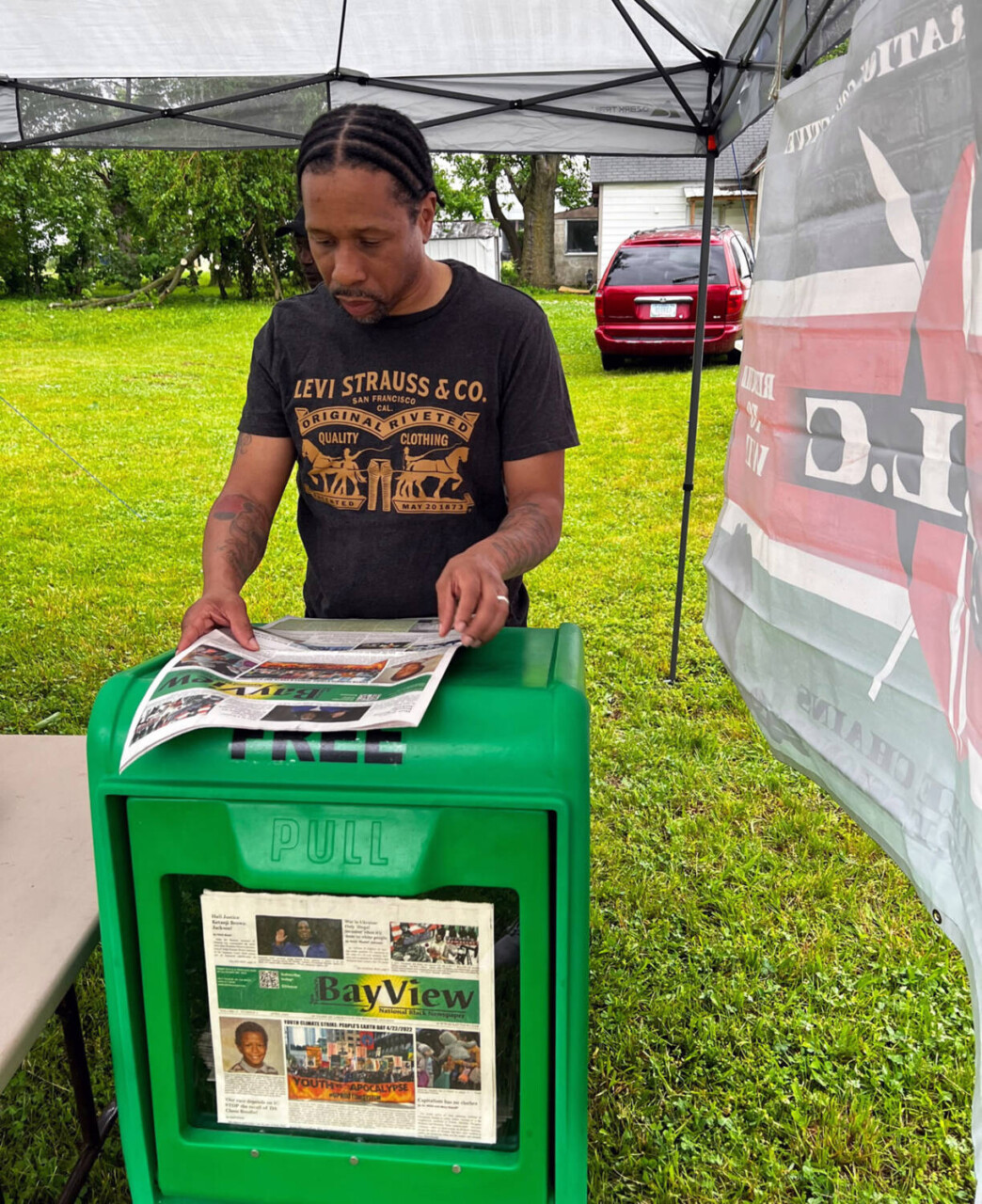 andy-williams-jr.-of-kwame-shakur-freedom-campaign-with-sf-bay-view-dispenser-12th-street-reunion-022122, Kwame Beans Shakur: Contradictions on organizing in post-neo-colonial north amerikkka , Abolition Now! andy-williams-jr.-of-kwame-shakur-freedom-campaign-with-sf-bay-view-dispenser-12th-street-reunion-022122, Kwame Beans Shakur: Contradictions on organizing in post-neo-colonial north amerikkka , Abolition Now!