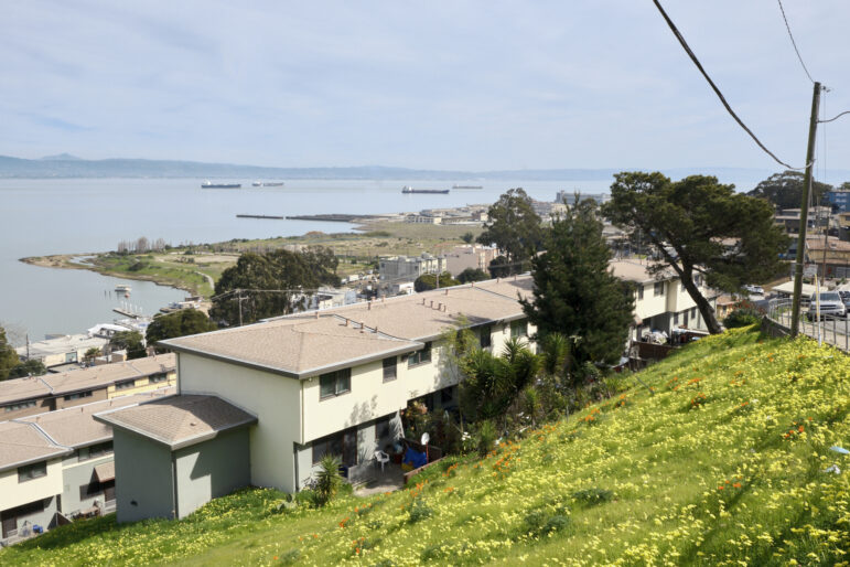 hunters-point-public-housing-on-steep-hillside-looking-north-by-jason-winshell-sf-public-press, Toxic waste cleanups take longer in marginalized communities, Local News & Views News & Views hunters-point-public-housing-on-steep-hillside-looking-north-by-jason-winshell-sf-public-press, Toxic waste cleanups take longer in marginalized communities, Local News & Views News & Views